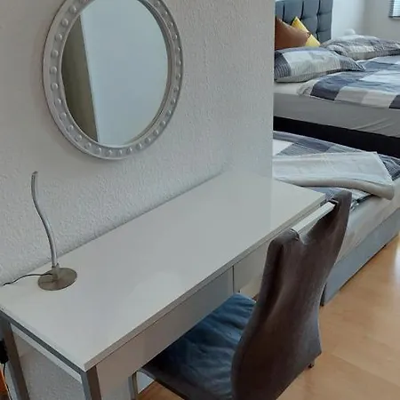 Neu! In Apartman